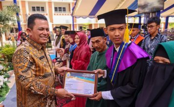 Gubernur Ansar Hadiri Sidang Terbuka Senat Universitas Maritim Raja Ali Haji Ke-22