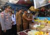 Pastikan Stok Bahan Pokok Aman, Kapolres Natuna Bersama Tim Satgas Pangan Cek Pasar dan Bulog