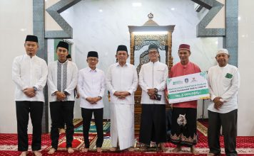 Buka Bersama di Masjid Darussalam Tanjungpinang, Ansar Ajak Masyarakat Perkuat Silaturahmi