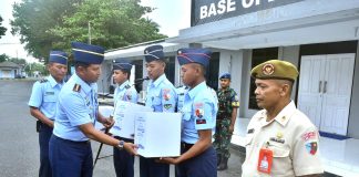 Pimpin Apel Khusus, Danlanud RSA Natuna Bagikan Bingkisan dan THR Lebaran
