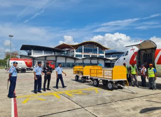 Pastikan Keamanan dan Kenyamanan Pemudik, Danlanud RSA Natuna Cek Kesiapan Bandara