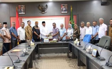 Ketua DPRD Batam Terima Kunjungan Pansus LKPj Kabupaten Tanah Datar
