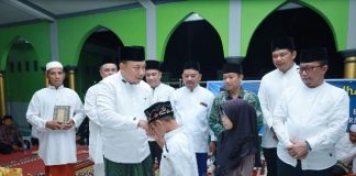 Perdana, Tim Safari Ramadan 1445 H Pemkab Siak Kunjungi Dua Masjid