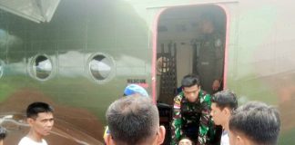 TNI AU Peduli, Personel Lanud RSA Natuna Evakuasi Pasien Mendesak Lewat Udara