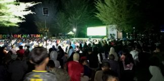 Ribuan Warga Natuna Padati Pantai Piwang Nobar Semifinal Piala Asia U-23
