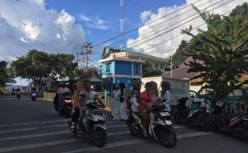 Sanggar Seni Tuah Gemilang Anambas Berbagi Takjil