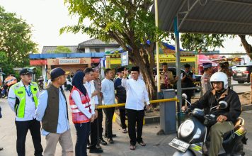 H-2 Lebaran, Gubernur Ansar Tinjau Kelancaran Arus Mudik di Pelabuhan Roro Tanjung Uban
