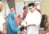 Pj Wali Kota Jasman Serahkan Santunan untuk 20 Orang Masyarakat Kurang Mampu