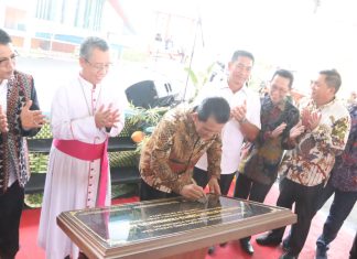 Hadiri Peresmian Gereja St. Fransiskus Asisi, Gubernur Ansar Gaungkan Penguatan Moderasi Beragama