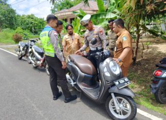 Bersama Samsat dan Jasa Raharja Satlantas Polres Anambas Lakukan Registrasi Kenderaan Bermotor Roda 2