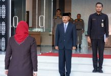 Sekdaprov Adi Pimpin Upacara Hari Peringatan Otonomi Daerah ke-28 Tahun 2024