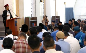Ustadz Abdul Somad Isi Tausiyah di Masjid BJ Habibie BP Batam
