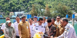 Memperlancar Aksesbilitas Masyarakat Pesisir, Gubernur Ansar Resmikan Ponton HDPE Pelabuhan Tarempa
