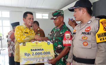 Pemprov Kepri Serahkan Insentif untuk Personel Babinsa, Bhabinkamtibmas dan Babinpotmar Sebesar Rp2 Juta