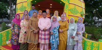 Gubernur Ansar dan Ketua TP PKK Kepri Apresiasi Stand Bazar Lingga