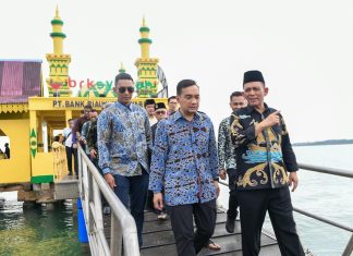 Gubernur Kepri dan Menteri Besar Johor Jelajahi Keindahan dan Sejarah Pulau Penyengat
