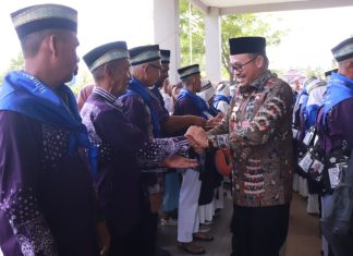 25 JCH Payakumbuh Dilepas Pj Wali Kota Suprayitno Menuju Embarkasi Padang