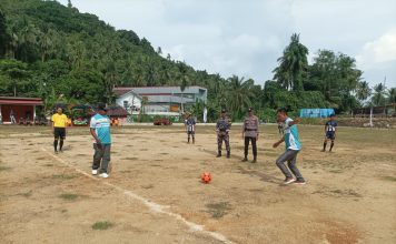 Plh Camat Siantan Timur Buka Turnamen Sepakbola HUT Karang Taruna Bina Remaja Ke-44