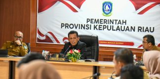 Pimpin Rapat Evaluasi, Gubernur Ansar Tekankan Percepatan Realisasi Anggaran dan Sinergi OPD