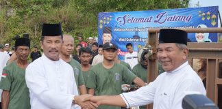 Kepala BP Batam dan Ketua Umum PIKORI BP Batam Serahkan 6 Sapi Super di Masjid Sultan Mahmud Riayat Syah