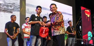 Gubernur Ansar Tutup Lomba Perahu Naga 2024