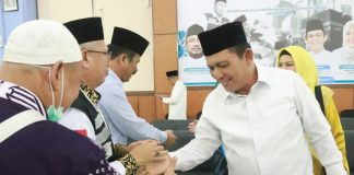 Gubernur Ansar Sambut Jamaah Haji Kloter Pertama Debarkasi Batam