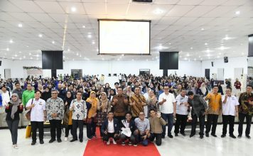 Hadiri Pelantikan BEM Unrika, Gubernur Ansar Tekankan Pentingnya Kualitas SDM