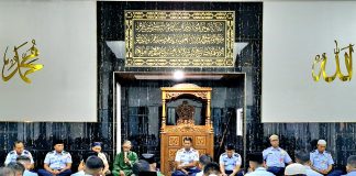 Perkuat Keimanan, Lanud Raden Sadjad Natuna Laksanakan Shalat Berjamaah