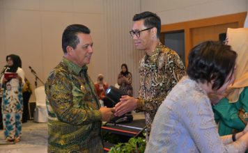 Gubernur Ansar Hadiri Pengukuhan Kepala OJK Kepri