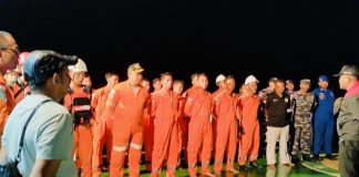 Basarnas Natuna Lakukan Evakuasi Medis 3 Crew MV. TRF KASHIMA yang Mengalami Gangguan Pernapasan