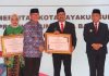 Suprayitno Terima Penghargaan Indeks Pembangunan Keluarga dari Kepala BKKBN