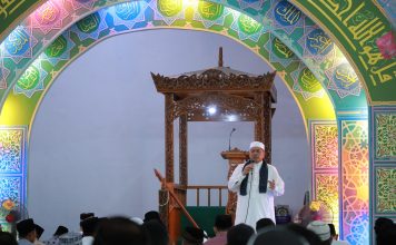 Bupati Siak Alfedri Sholat I’d Iduladha 1445 Hijriyah dan Serahkan 1 Ekor Sapi Kurban Untuk Masyarakat Kecamatan Sungai Apit
