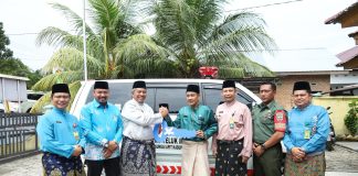 Kampung Jauh Dari Puskesmas di Siak Dapat Bantuan Ambulan dari Pemkab