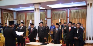 Gubernur Ansar Lantik 5 Anggota Komisi Informasi Provinsi Kepri Periode 2024-2028