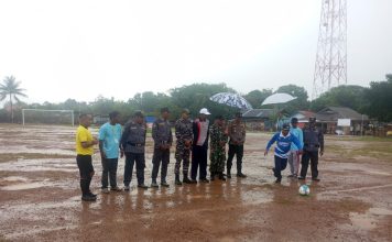 Camat Bakung Serumpun Didampingi Kapolsek Senayang Buka Turnamen Sepakbola Rejai Cup VIII