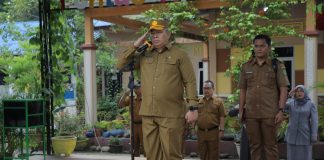 Pelaksana Harian Sekretaris Daerah Kabupaten Asahan Jadi Pembina Apel di UPTD SMP Negeri I Kisaran