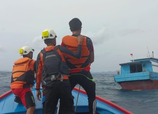 Unit Siaga SAR Anambas Lakukan Operasi Penyelamatan KM Hanjaya di Perairan Jemaja