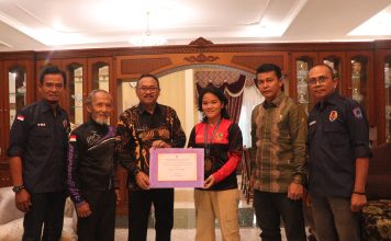 3 Atlet Paralayang dari Payakumbuh Raih Kejuaraan Internasional di Lombok Tengah