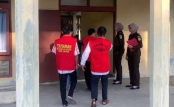Edi dan Ronan Divonis 15 Tahun Penjara, Ayah-Anak Terbukti Berbuat Asusila Terhadap Santriwatinya