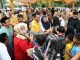 Masyarakat Kampung Lembang Jaya Batu Besar Antusias Sambut Kehadiran Gubernur Ansar