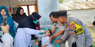 Jaga Tumbuh Kembang Anak, Polres Natuna dan Puskesmas Ranai Selenggarakan Imunisasi Polio