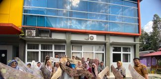 Kembangkan Industri Tekstil, Pj Ketua Dekranasda Elfriza Buka Workshop Ecoprint dan Batik Payakumbuh