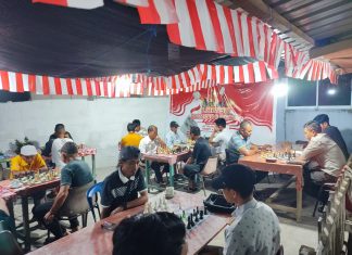 Turnamen Catur di Kedai Kopi Jang Berlangsung Meriah, Kapolsek Dabo Singkep Ikut Serta