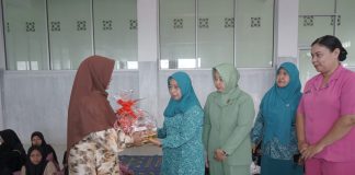 Pemerintah dan TP PKK Kabupaten Asahan Salurkan Bantuan Sembako Jelang HUT Ke 79 RI