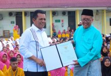 Gubernur Ansar Ahmad Serahkan Hibah Tanah dan Dana Bantuan untuk Poltekkes Kemenkes Tanjungpinang