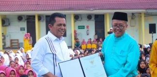 Gubernur Ansar Ahmad Serahkan Hibah Tanah dan Dana Bantuan untuk Poltekkes Kemenkes Tanjungpinang