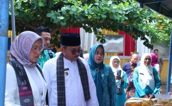 Koto Panjang-Payakumbuh Masuk Nominasi 5 Besar Lomba Kelurahan Tingkat Regional I Tahun 2014