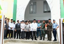 Gubernur Ansar Ahmad Resmikan Penggunaan Kembali Masjid Al-Muhajirin Setelah Revitalisasi