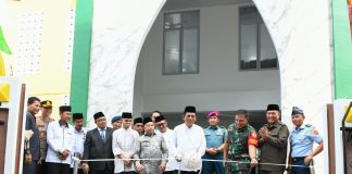 Gubernur Ansar Ahmad Resmikan Penggunaan Kembali Masjid Al-Muhajirin Setelah Revitalisasi