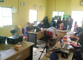 Disduk Capil Anambas Jempu Bola Dokumentasi Kependudukan di Desa Piasan